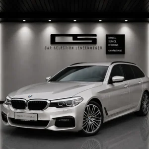 BMW 5er-Reihe 530d xDrive Touring Aut.*M-Paket*Standheizung*T... Kombi / Family Van
